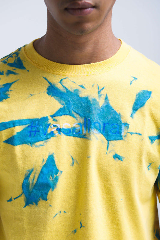 YELLOW COTTON T-SHIRT WITH THE QUOTE "VAS A LLORAR?" X ALDO CHAPARRO