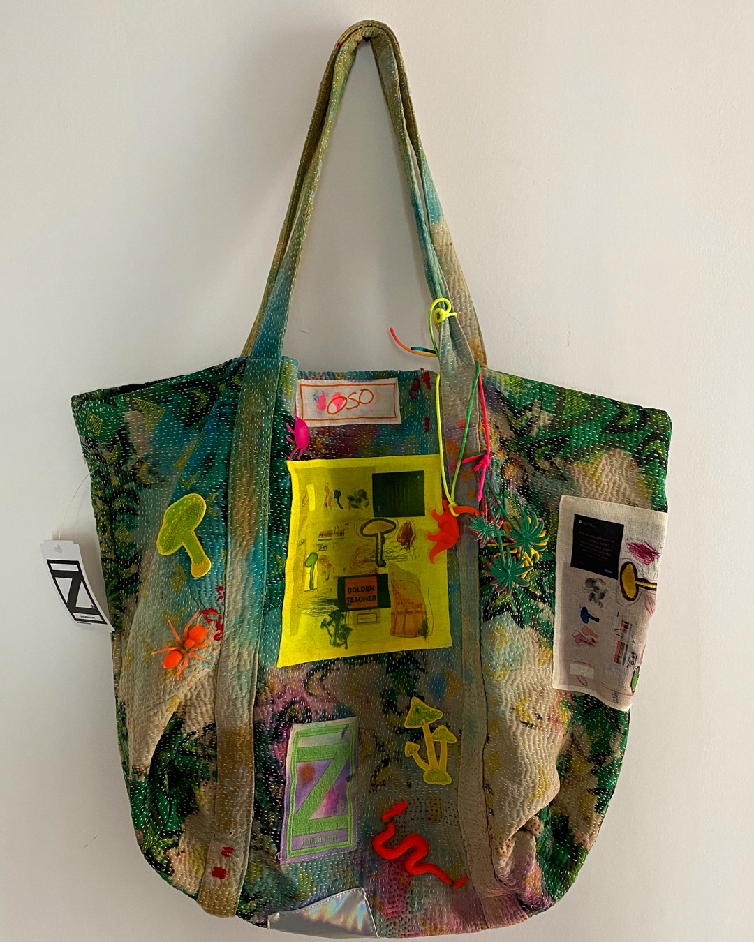 Green Unique Oso Parado Tote Bag