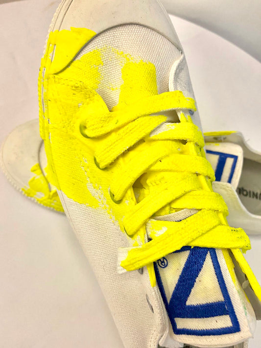 INTERVENED WHITE SNEAKERS X ALDO CHAPARRO