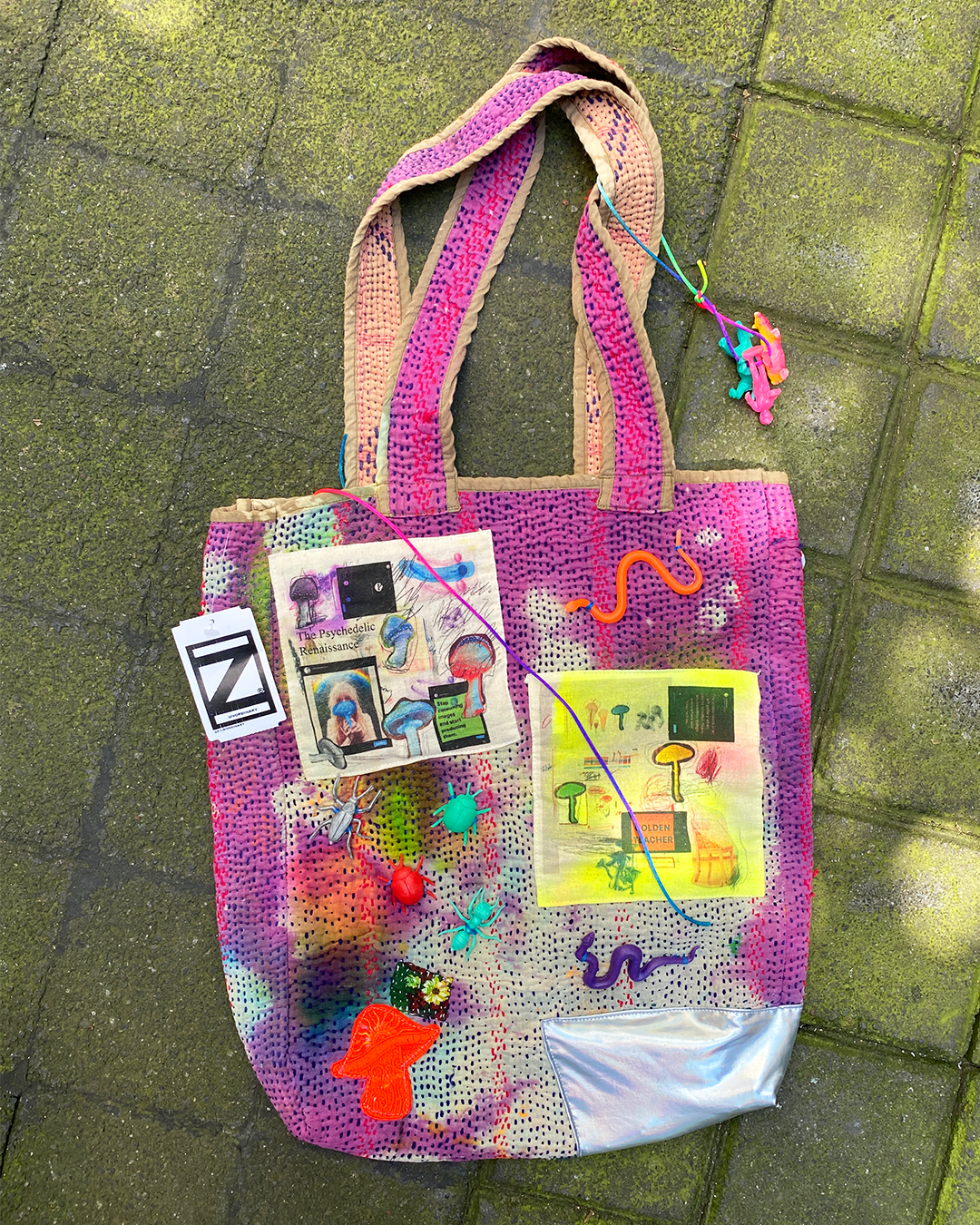 Violet Unique Oso Parado Tote Bag